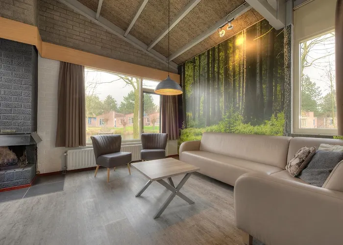 Roompot De Weerterbergen منتزه العطل 3*