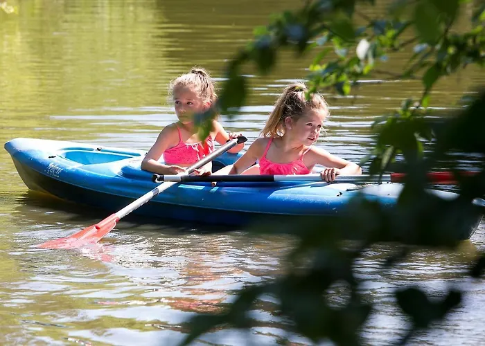 Roompot De Weerterbergen منتزه العطل 3*